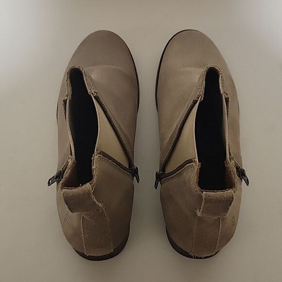 Frye Carly Zip Suede Ankle Boots - Picture 5 of 11